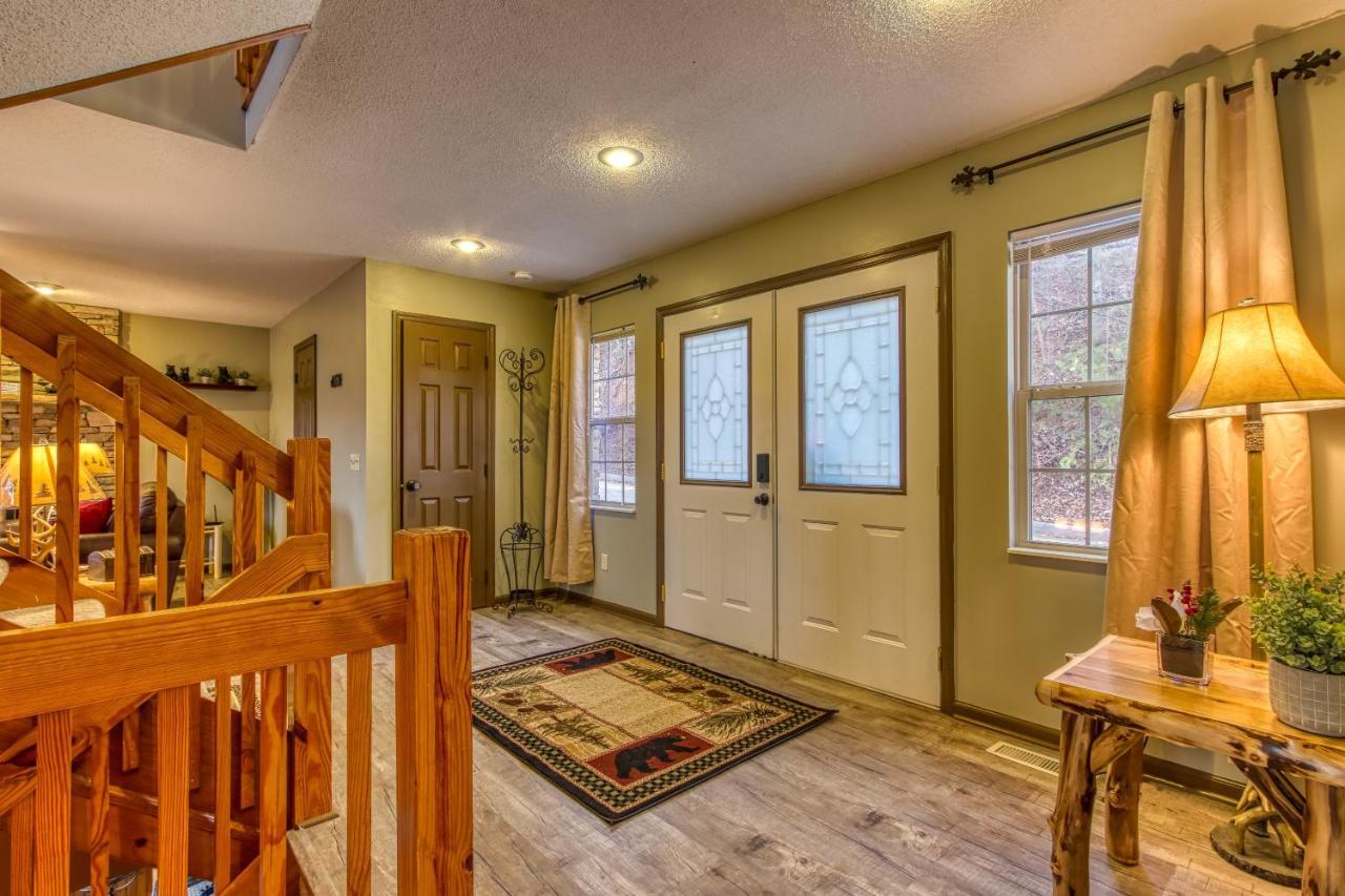 3 Decks, Mtn Views! Tree Tops By Honeybearcabins - Luxury Rain Showers, 3 King Suites, Xl Hottub, Fireplace, Bear Sightings Gatlinburg Eksteriør billede